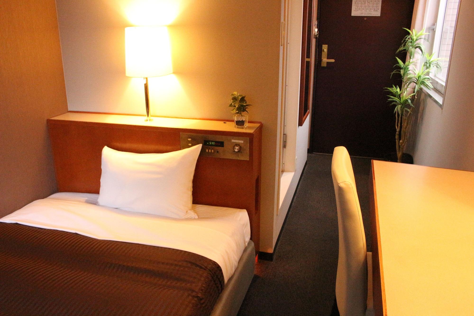 Hotel Livemax Budget Hiratsuka Ekimae Ngoại thất bức ảnh
