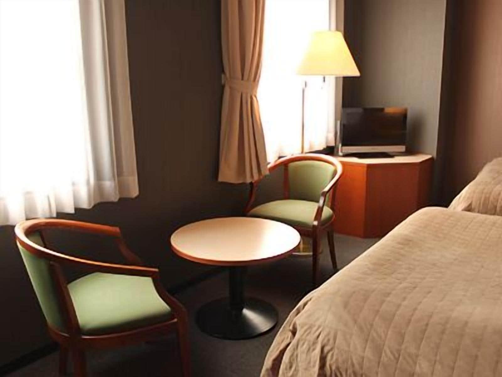 Hotel Livemax Budget Hiratsuka Ekimae Ngoại thất bức ảnh