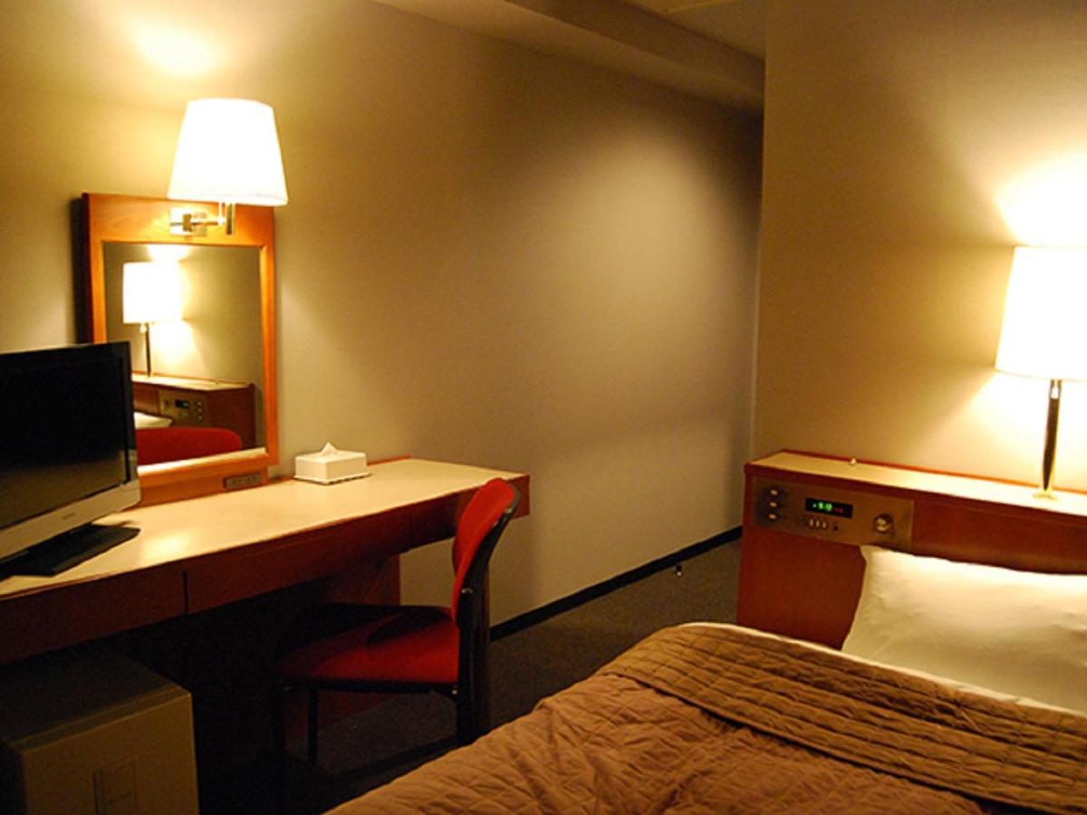 Hotel Livemax Budget Hiratsuka Ekimae Ngoại thất bức ảnh