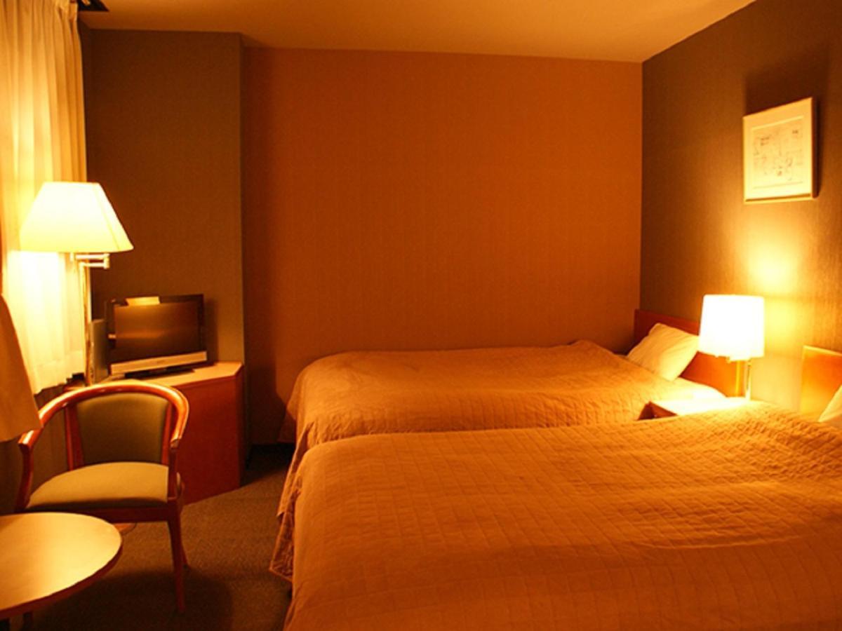 Hotel Livemax Budget Hiratsuka Ekimae Ngoại thất bức ảnh
